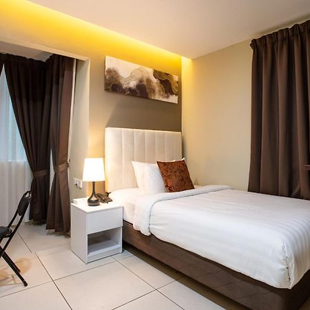 Raissa Boutique Hotel Куала-Лумпур Экстерьер фото